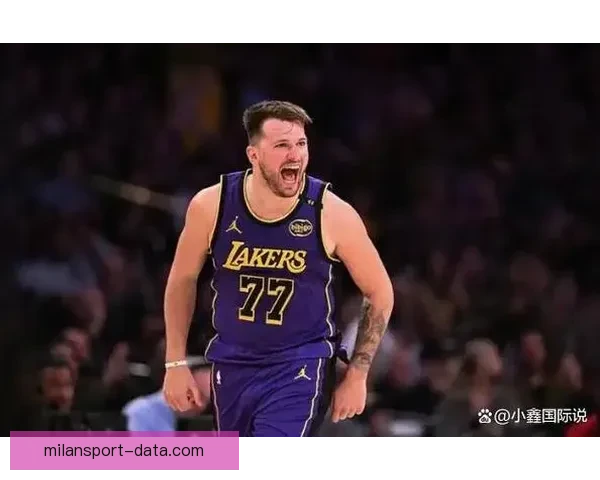 东契奇疯狂三月数据惊人全面碾压文班亚历山大争夺月最佳