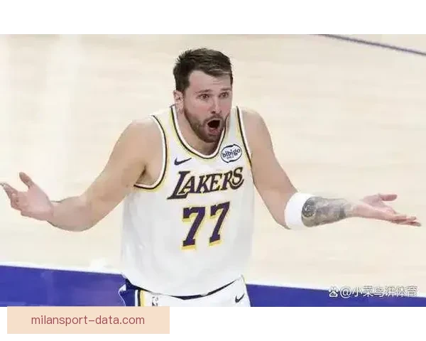 东契奇疯狂三月数据惊人全面碾压文班亚历山大争夺月最佳